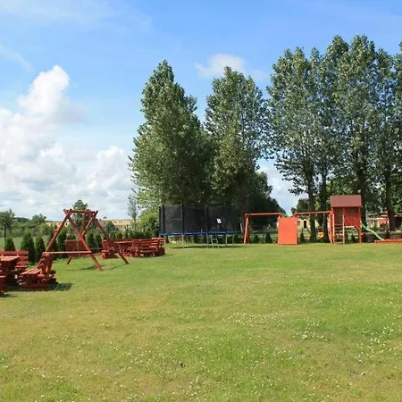 招待所 Nad Stawem I I Ii *