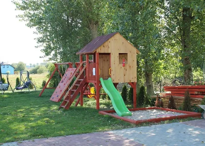 Pensjonat Nad Stawem I I Ii